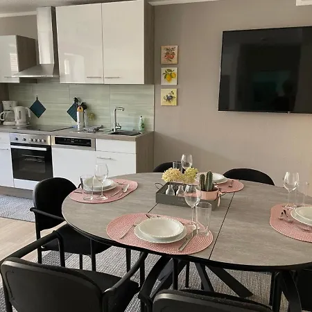 Am Markt - Auch Für Monteure Gut Geeignet * Stendal